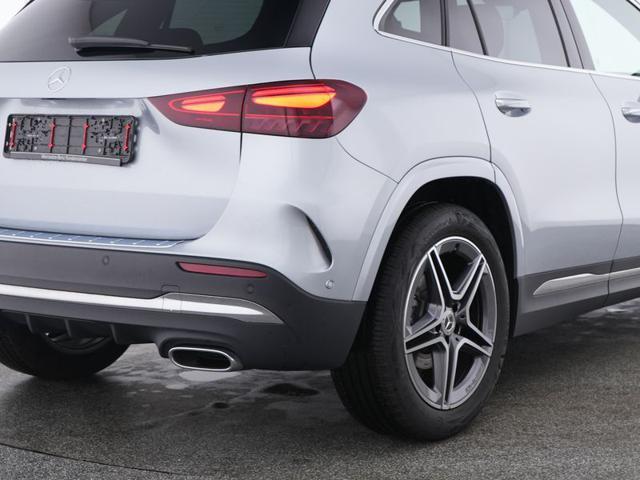 Mercedes-Benz GLA 180 Automatic AMG Line Advanced Plus - foto 3 di 4