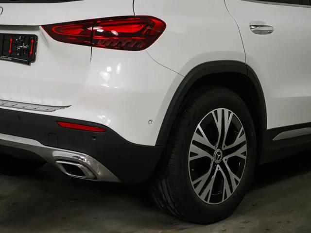 Mercedes-Benz GLA 180 Automatic Progressive Advanced Plus - foto 3 di 4