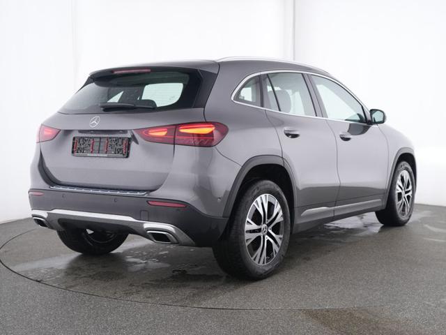 Mercedes-Benz GLA 200 Automatic Progressive Advanced - foto 3 di 4