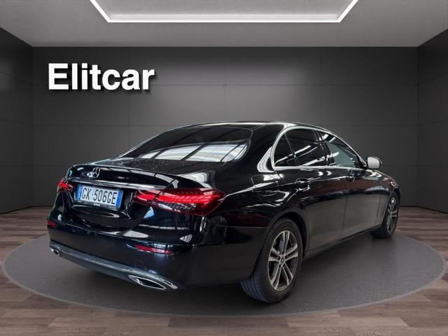 Mercedes-Benz E 200 d Auto Sport - foto 4 di 4