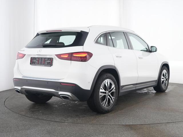 Mercedes-Benz GLA 180 Automatic Progressive Advanced - foto 4 di 4