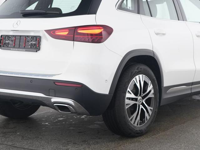 Mercedes-Benz GLA 180 Automatic Progressive Advanced - foto 3 di 4