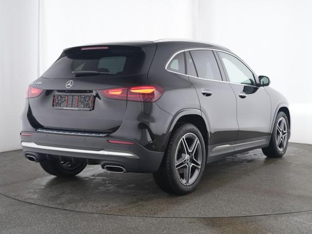 Mercedes-Benz GLA 200 Automatic AMG Line Premium Plus - foto 3 di 4