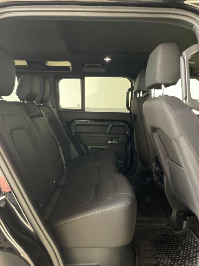 Land Rover Defender 110 3.0D I6 200 CV AWD Auto S*AUTOCARRO!!!* usato a SEGRATE