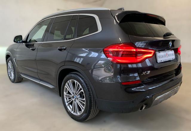 BMW X3 xDrive20d Luxury - foto 3 di 4