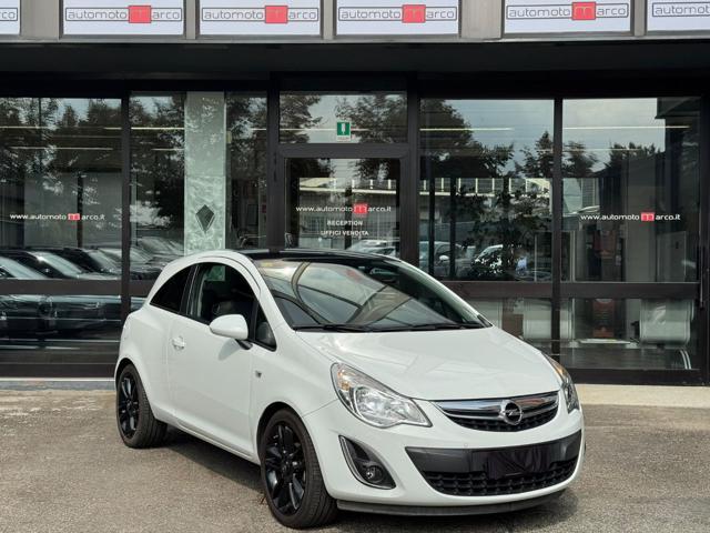Opel Corsa 1.4 16V 3 porte Start&Stop b-color, del 2011, 57.886 km, in vendita a Torino (TO)