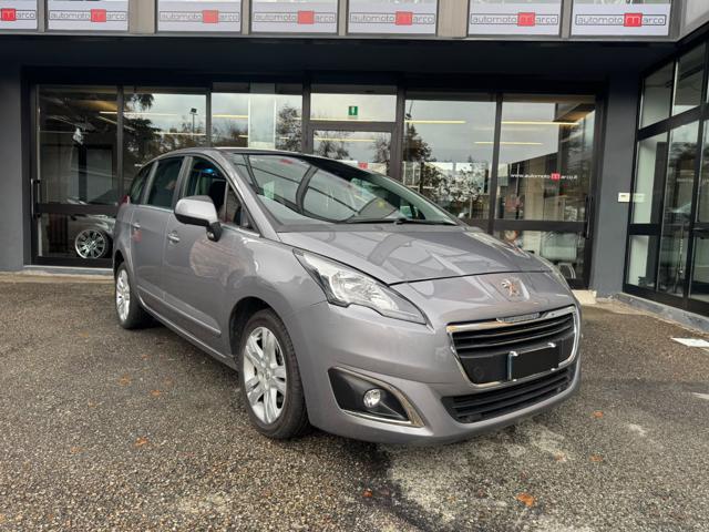 Peugeot 5008 BlueHDi 120cv Active 7Posti, del 2017, 149.500 km, in vendita a Torino (TO)