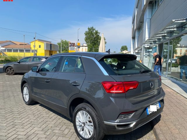 Volkswagen T-Roc 1.0 TSI Style BlueMotion Technology - foto 2 di 4