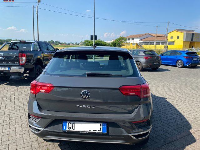 Volkswagen T-Roc 1.0 TSI Style BlueMotion Technology - foto 3 di 4
