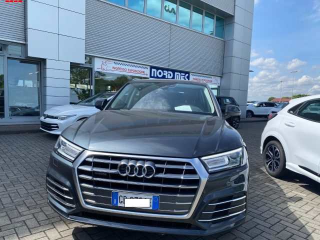 Audi Q5 40 TDI quattro s tronic Business Sport s line - foto 2 di 4
