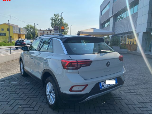 Volkswagen T-Roc 1.5 TSI ACT DSG Life - foto 3 di 4