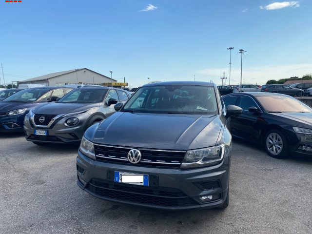Volkswagen Tiguan 2.0 TDI SCR DSG Sport BlueMotion Technology - foto 2 di 4