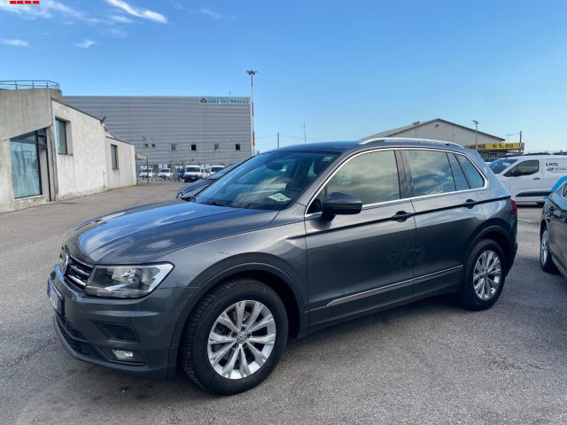 Volkswagen Tiguan 2.0 TDI SCR DSG Sport BlueMotion Technology - foto 3 di 4
