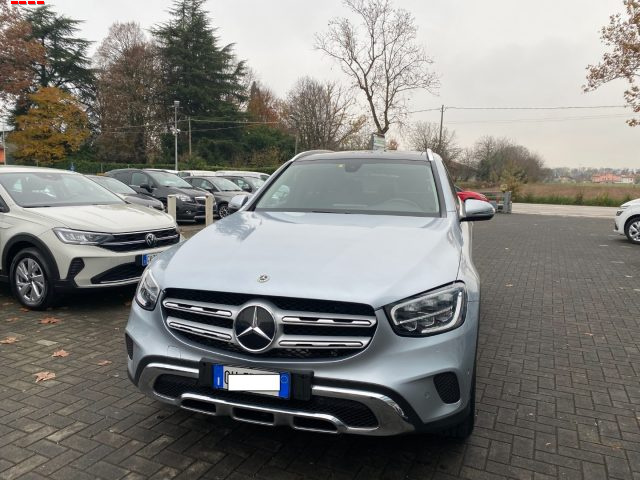 Mercedes-Benz GLC 220 d 4Matic Sport - foto 2 di 4