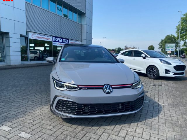 Volkswagen Golf 2.0 TSI DSG GTI - foto 2 di 4