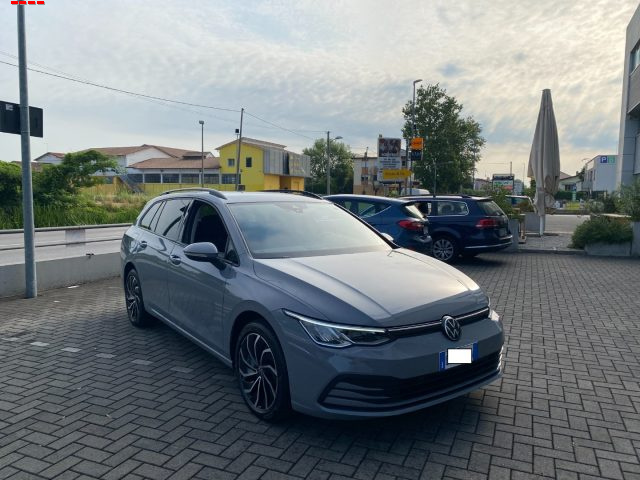Volkswagen Golf Variant 2.0 TDI SCR DSG Life - foto 3 di 4