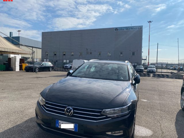 Volkswagen Passat Variant 2.0 TDI SCR EVO DSG Business x commercianti - foto 2 di 4
