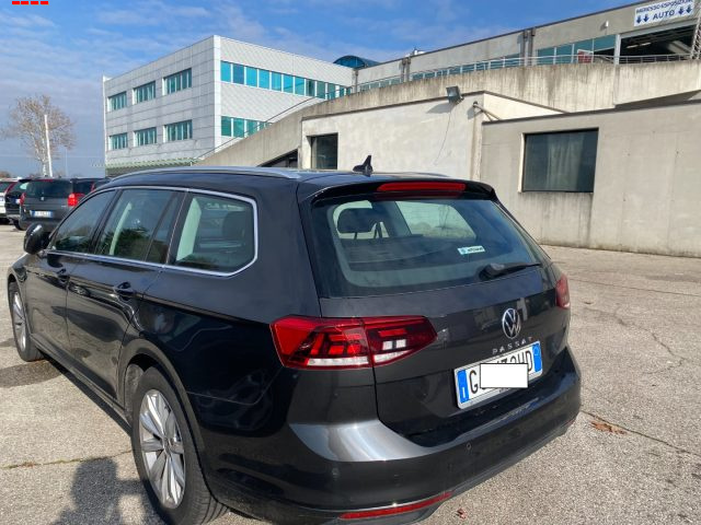 Volkswagen Passat Variant 2.0 TDI SCR EVO DSG Business x commercianti - foto 3 di 4