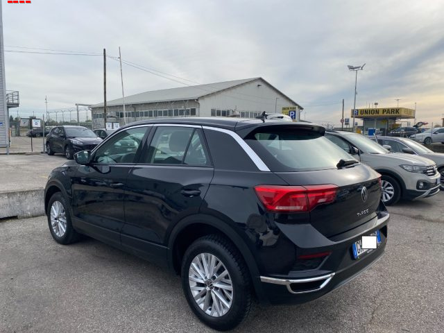 Volkswagen T-Roc 2.0 TDI SCR 150 CV DSG Style - foto 2 di 4