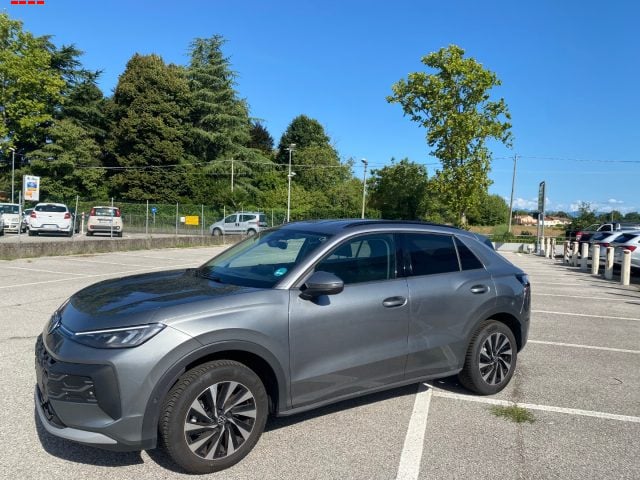 Volkswagen T-Roc News1.5 eTSI ACT DSG Life usato a TREVISO