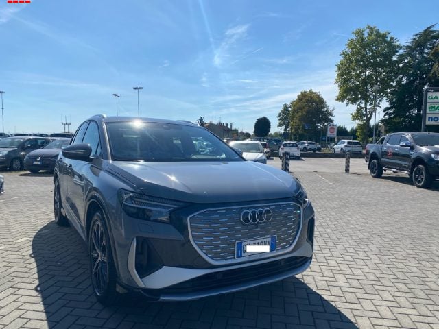 Audi Q4 e-tron Q4 45 e-tron Business s line - foto 3 di 4