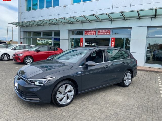 Volkswagen Golf Variant 2.0 TDI 150 CV DSG SCR Style usato a TREVISO
