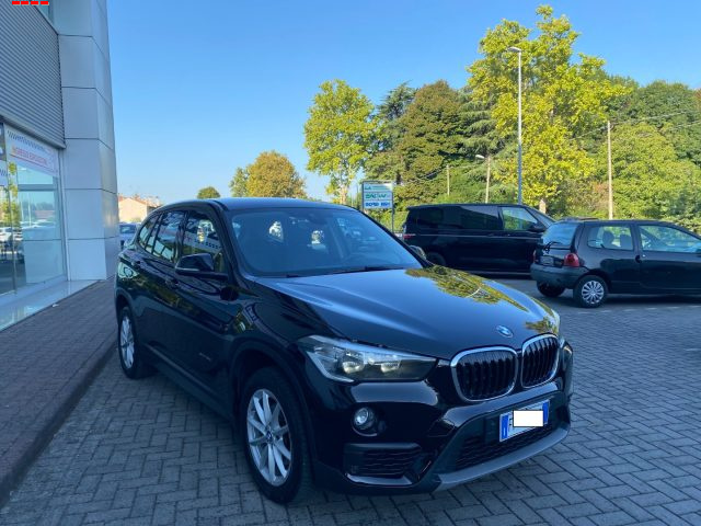 BMW X1 xDrive18d automatico - foto 3 di 12