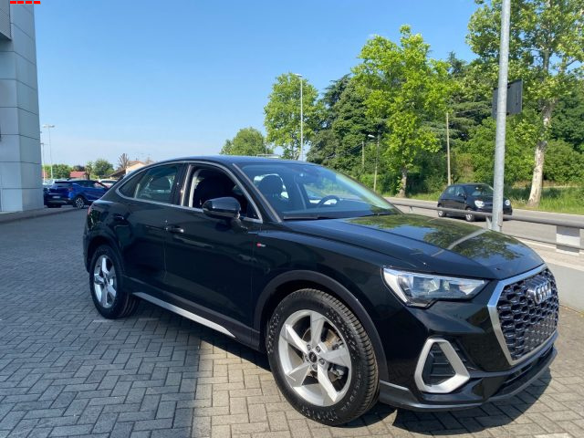 Audi Q3 SPB 35 TDI S tronic Business s line - foto 2 di 14