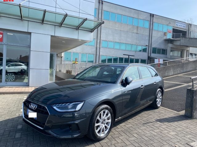 Audi A4 Avant 40 TDI quattro S tronic Business Advanced, del 2021, 103.000 km, in vendita a Treviso (TV)