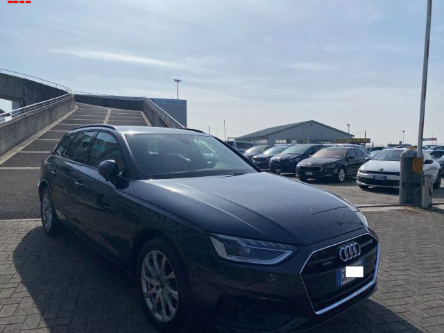 Audi A4 Avant 40 TDI quattro S tronic Business Advanced - foto 3 di 10