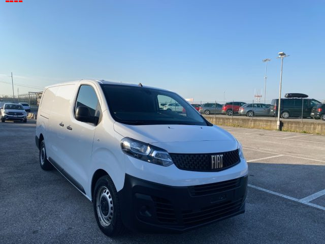 Fiat Scudo 1.5 BlueHDi 100 CV PL-TN Furgone luxury paket, del 2023, 45.000 km, in vendita a Treviso (TV)