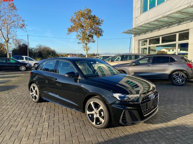 Audi A1 SPB 30 TFSI Identity Black EDITION, del 2025, in vendita a Treviso (TV)