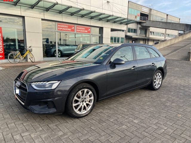 Audi A4 Avant 40 TFSI S tronic Business, del 2022, 115.000 km, in vendita a Treviso (TV)