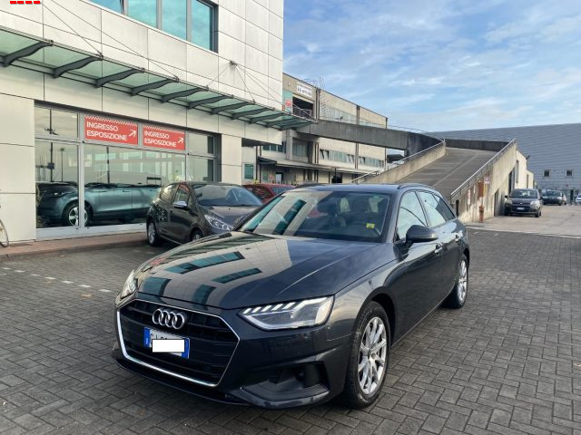 Audi A4 Avant 40 TFSI S tronic Business - foto 2 di 8