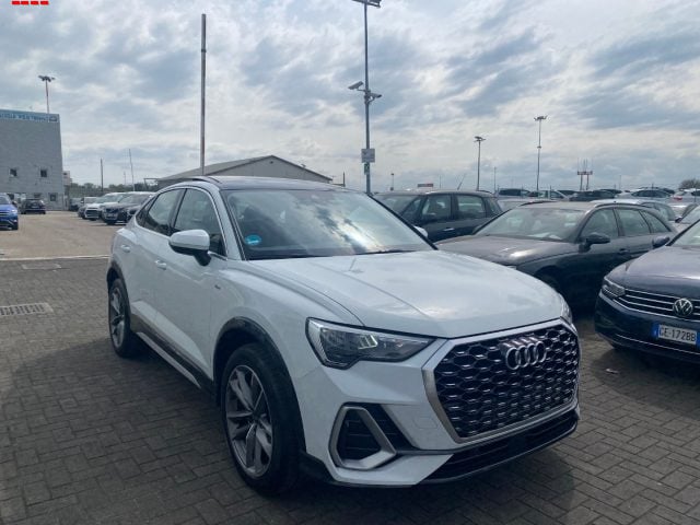 Audi Q3 SPB 35 TFSI S tronic s line Business Plus, del 2023, 72.000 km, in vendita a Treviso (TV)