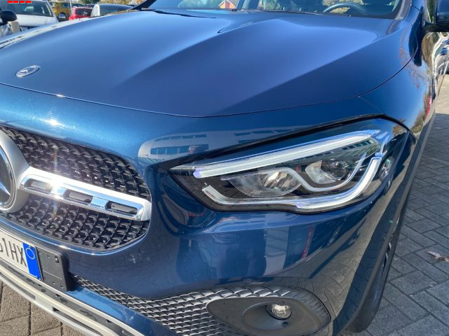 Mercedes-Benz GLA 200 d Automatic 4Matic Sport Plus - foto 4 di 17