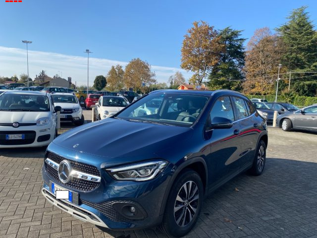 Mercedes-Benz GLA 200 d Automatic 4Matic Sport Plus - foto 3 di 17