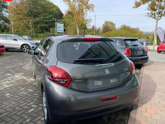 Peugeot 208 PureTech 82 Stop&Start 5 porte Signature - foto 2 di 13
