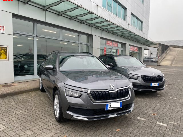 Skoda Kamiq 1.0 TSI 110 CV Ambition - foto 3 di 11