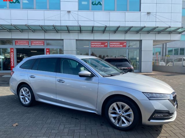 Skoda Octavia 2.0 TDI EVO SCR DSG Wagon Style - foto 3 di 12