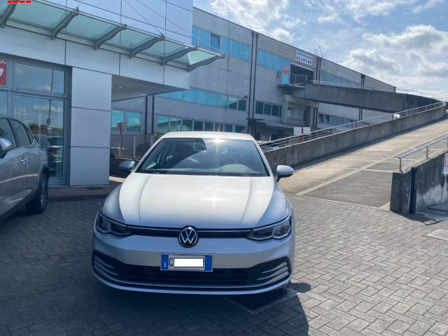 Volkswagen Golf 1.5 TGI Life dsg - foto 2 di 11