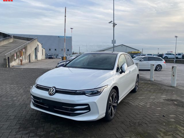 Volkswagen Golf 1.5 eTSI 150 CV DSG Style - foto 2 di 16