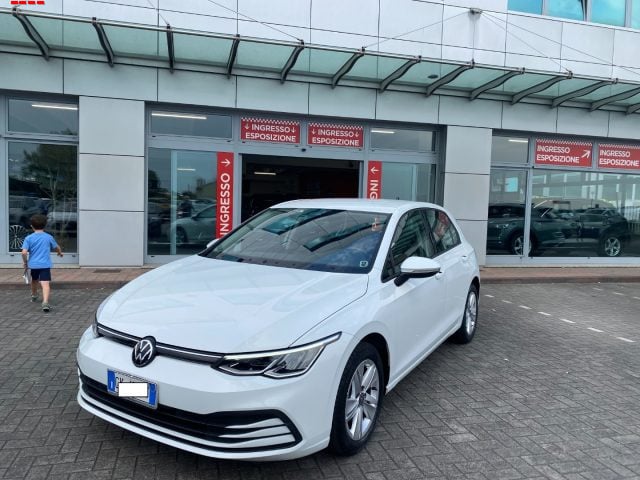 Volkswagen Golf 2.0 TDI DSG SCR Life, del 2022, 78.000 km, in vendita a Treviso (TV)