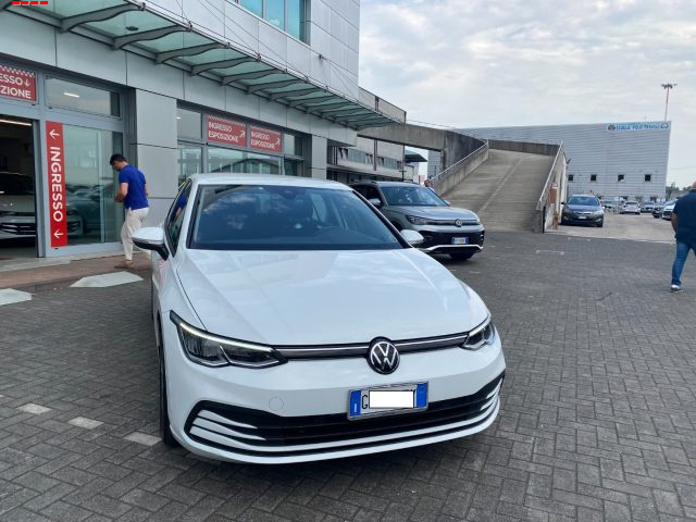 Volkswagen Golf 2.0 TDI DSG SCR Life - foto 2 di 11