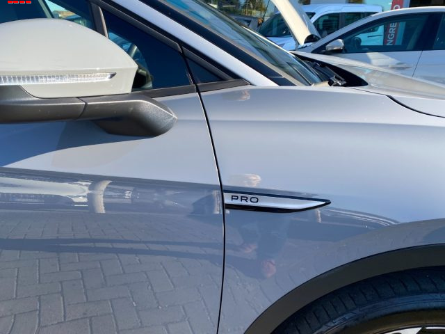 Volkswagen ID.4 Pro Performance - foto 4 di 14