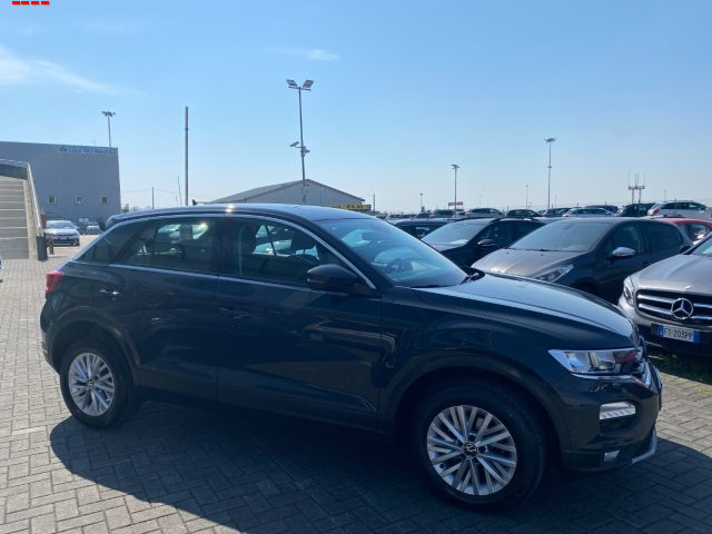 Volkswagen T-Roc 1.0 TSI Style BlueMotion Technology - foto 4 di 12