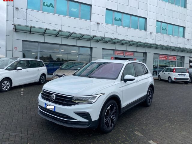Volkswagen Tiguan 1.5 TSI 150 CV DSG ACT Life, del 2021, 102.000 km, in vendita a Treviso (TV)