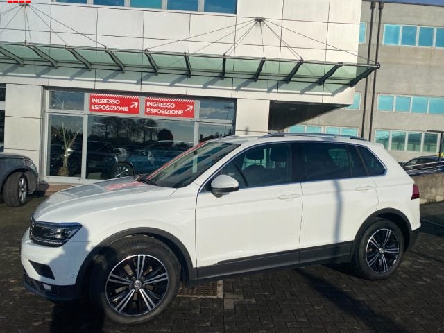 Volkswagen Tiguan 2.0 TDI SCR DSG HIGLINE BlueMotion Technology, del 2020, 136.000 km, in vendita a Treviso (TV)