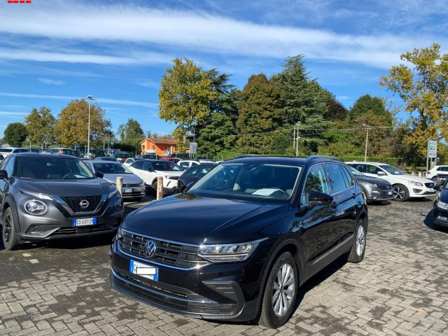 Volkswagen Tiguan 2.0 TDI 150 CV SCR DSG Life grandinata, del 2022, 122.000 km, in vendita a Treviso (TV)