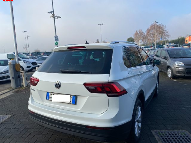 Volkswagen Tiguan 2.0 TDI SCR DSG Business BlueMotion Technology - foto 4 di 12